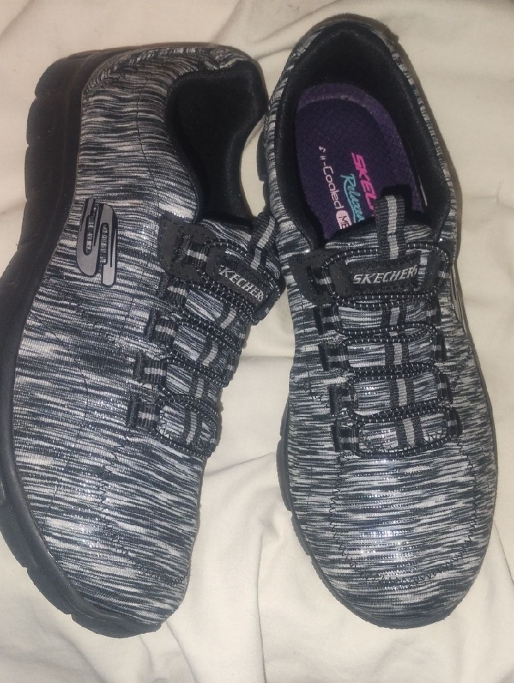 FLASH SALE$$$ NWOT. Skechers Black and Gray Slip-On Comfort Sneakers